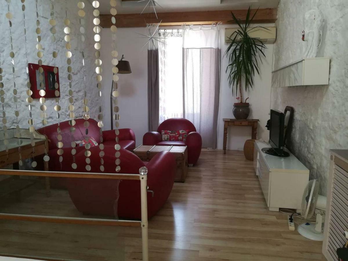 Appartement Maison de ville, terrasse, chaleureuse à Narbonne Extérieur photo